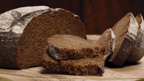 Hansı çörək daha faydalıdır? - Alimlər iki növü açıqladı