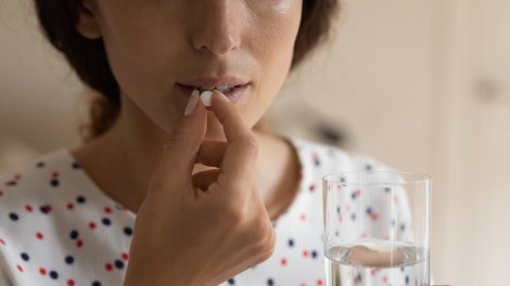 Alimlər parasetamolun autizmlə əlaqəsi barədə mifləri təkzib etdi