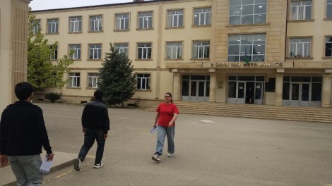 Ötən il 656 bal toplasa da, yenidən imtahan verdi - ADA-da oxumaq istəyir