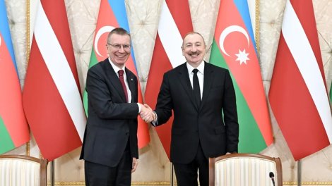 Latviya Prezidenti İlham Əliyevi ölkəsinə səfərə dəvət etdi