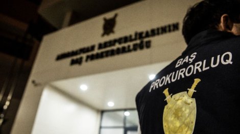 Dövlət Xidmətinin 3 rayon şöbəsində əməliyyat: Saxlanılanlar var