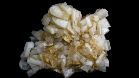 200 il ərzində yaradıla bilməyən mineral nəhayət sintez edildi