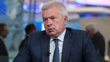 Azərbaycanlı milyarder 1 gündə 51 milyon dollar itirdi
