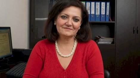 Rektor professoru işdən çıxardı, yeni vəzifəyə təyin etdi