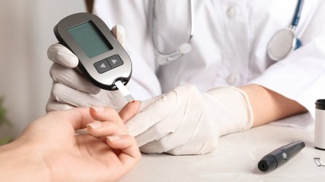Endokrinoloq diabetin "cavanlaşması"nın səbəblərini açıqladı