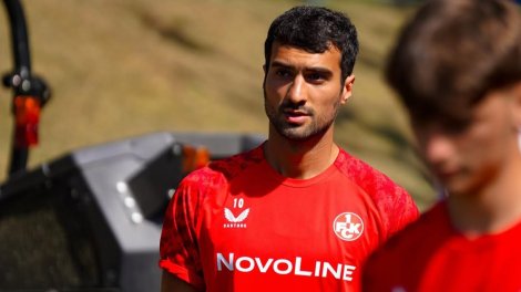 Mahir Emreli baş məşqçiyə görə Almaniya klubundan ayrılır