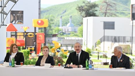 Prezident Zəngilanda sakinlərlə görüşdü, "Zangilan City Park Hotel"in təməlini qoydu -YENİLƏNİB