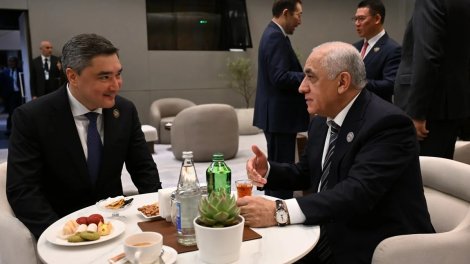 Əli Əsədov WUF13-ün açılış mərasimi çərçivəsində görüşlər keçirib - FOTOLAR