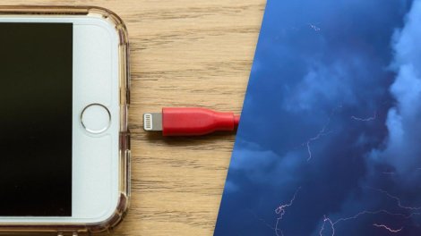 Şimşəkli havada telefonu şarj etmək təhlükəsizdirmi? - Ekspertlərin cavabı