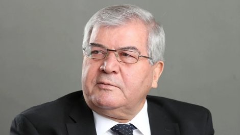 
Sabir Rüstəmxanlı &ldquo;Şərəf&rdquo; ordeni ilə təltif edildi