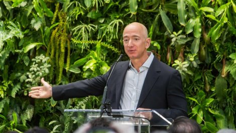 Bezos: Ən yoxsullar üçün vergi sıfır olmalıdır