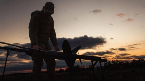 Qırılma anı: Ukrayna dronları Rusiyaya ağrılı zərbələr vurur