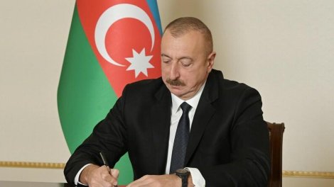 Prezident səhiyyə işçilərini təltif etdi - SİYAHI