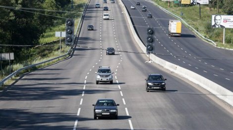 150 km/saat sürətlənmək yüzlərlə kilometrdə cəmi 6 dəqiqə qazandırır, risk isə artır