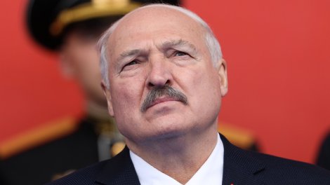 Lukaşenko: Belarus hər hansı aqressordan müdafiə üçün lazım olan bütün vasitələrə malikdir