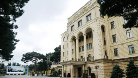 
Müdafiə Nazirliyinin 5 hərbçisinə general-mayor rütbəsi verildi