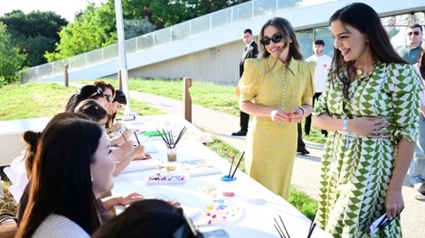 Leyla Əliyeva və Alona Əliyeva Xeyirxahlıq Festivalında iştirak etdi - FOTO