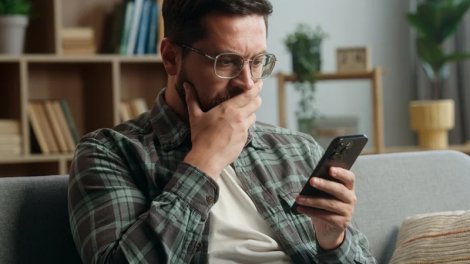 Smartfon ekranındakı "E" işarəsi nə deməkdir və sürətli interneti necə bərpa etmək olar?