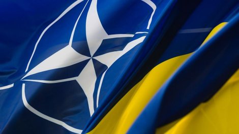 NATO sammiti öncəsi Ukraynaya yardım məsələsində fikir ayrılığı yaranıb - "Bloomberg"