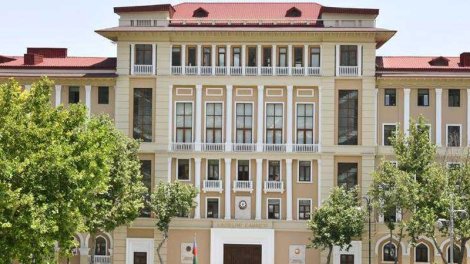 Nazirlər Kabinetinin balansındakı iki avtomobil hərraca çıxarılır