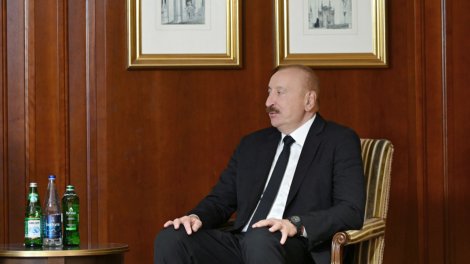 İlham Əliyev Berlində mühüm görüşdə - FOTOLAR