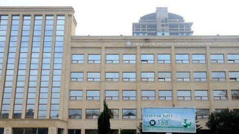 Nazirliyə məxsus avtomobil 1000 manata satıldı