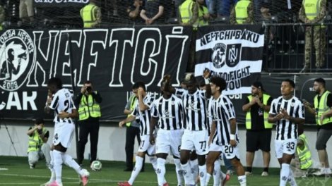 "Neftçi" öndə olduğu matçda "Dinamo"ya uduzdu