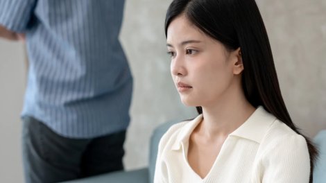 Susur və demək olar hərəkət etmir: Stress zamanı insanın başına əslində nə gəlir?