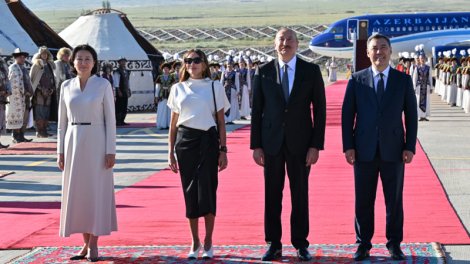 İlham Əliyev Qırğızıstanda səfərdədir - FOTO