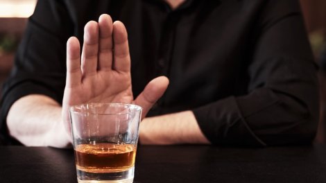 Psixiatr asılılıqlara daha çox meyilli olan insanları açıqladı