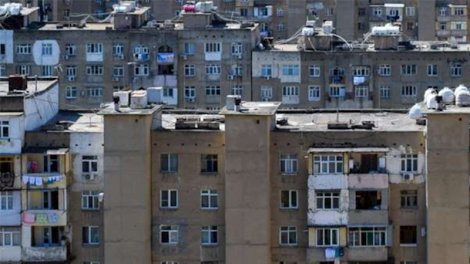 Azərbaycanda yaşayış evlərinin 65%-i 1946-1990-cı illərdə tikilib