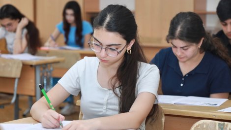 Kolleclərdə ən yüksək təhsil haqqı olan ixtisaslar - SİYAHI