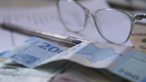 Dövlət büdcəsinin profisiti 3 milyard manatı ötüb