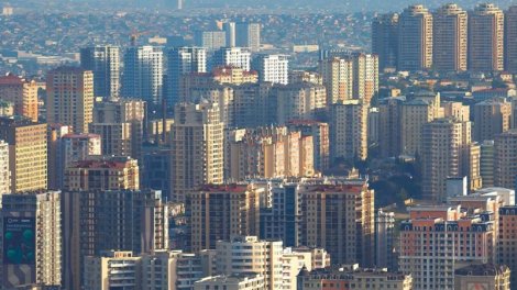 Bakıda evlər "od tutub yanır": Kirayəçi sayı kirayə verilən mənzil sayını keçir