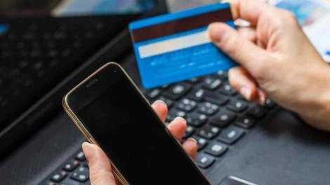 Kartdan pullar necə oğurlanır? &ndash; Ekspert DANIŞDI