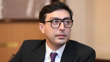 Nazir onu direktor təyin etdi