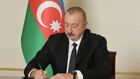 Prezident üç hərbçiyə general-leytenant, birinə general-mayor rütbəsi verdi