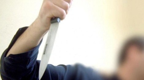 19 yaşlı qız avtomobildə öldürüldü - Qardaşı polisə təslim oldu