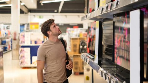 2026-cı ilin ən yaxşı 5 LED televizoru seçildi - OLED almağa ehtiyac yoxdur
