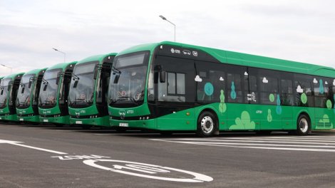Bu avtobuslara sərnişinlər artıq iki qapıdan minəcək