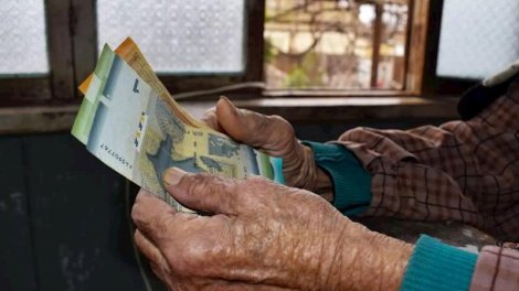 Hansı rayonlarda insanlar pensiyadan daha çox &ldquo;asılıdır&rdquo;? - SİYAHI