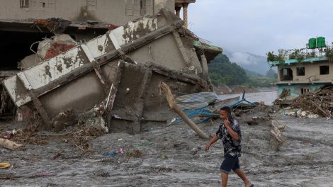 Nepal dünyanın böyük iqtisadiyyatlarını daşqına görə məsuliyyəti tanımağa çağırdı