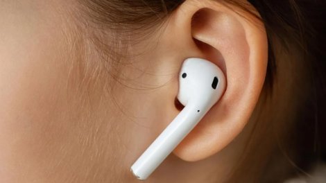 Bir qulaqcıq digərindən zəif səslənir? - Səbəbi və sadə həll yolları
