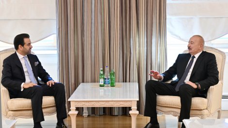 Prezident Müsəlman Ağsaqqalları Şurasının baş katibini qəbul etdi - FOTO