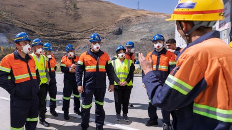 Azərbaycan nümayəndə heyəti "Altynken" qızıl mədəni və affinaj zavodu ilə tanış oldu - FOTO