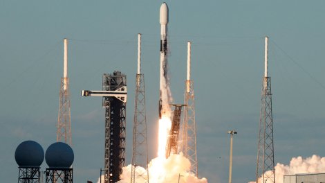 "SpaceX" ABŞ Kosmik Qüvvələri üçün məxfi yükü kosmosa buraxdı
