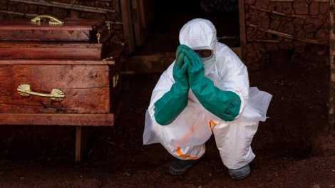 Ebola epidemiyası yayılmağa DAVAM EDİR