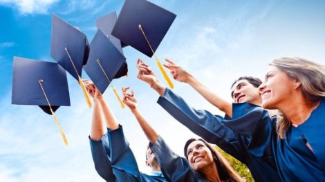 Diploma gedən yol qısalır: Bakalavr 3, magistratura 1 il olacaq?