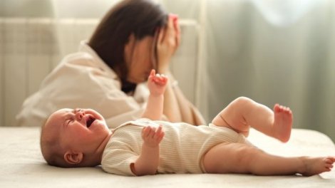 Doğuşdan sonra yaranan depressiyaya səbəb nədir?