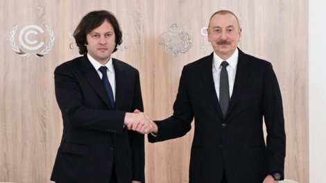İlham Əliyev ad günü münasibətilə İrakli Kobaxidzeyə zəng etdi